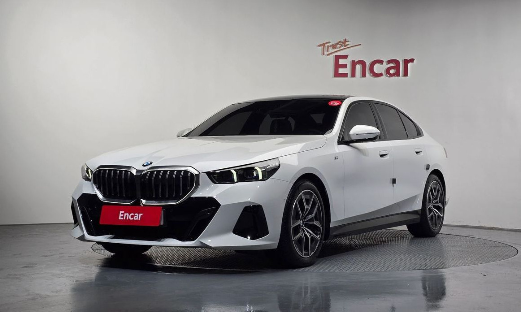 BMW 5-Series 520i M Sport, 2024