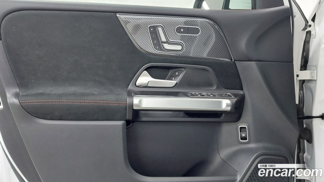 Mercedes-Benz GLB-Class AMG GLB35 4MATIC, 2025