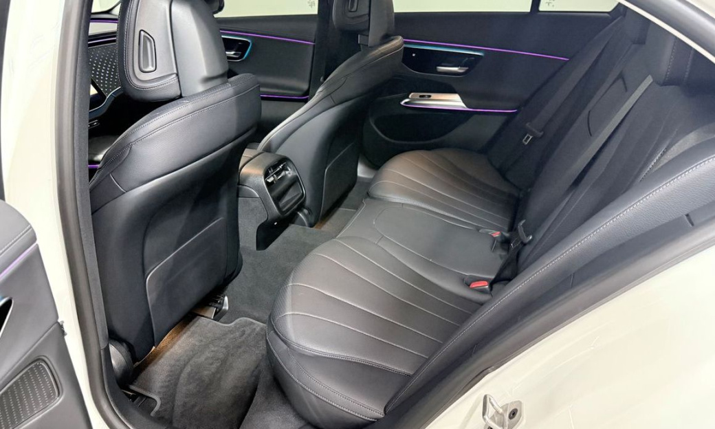 Mercedes-Benz E-Class E220d 4MATIC Exclusive, 2024