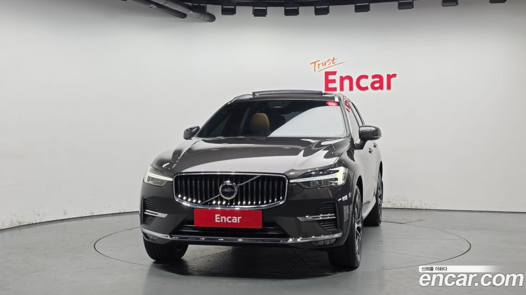 Volvo XC60 B6 Ultimate Bright, 2024