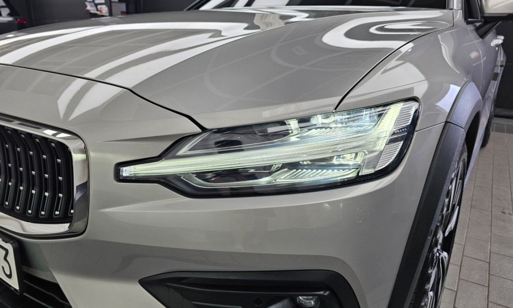 Volvo V60 B5 Ultimate AWD, 2024
