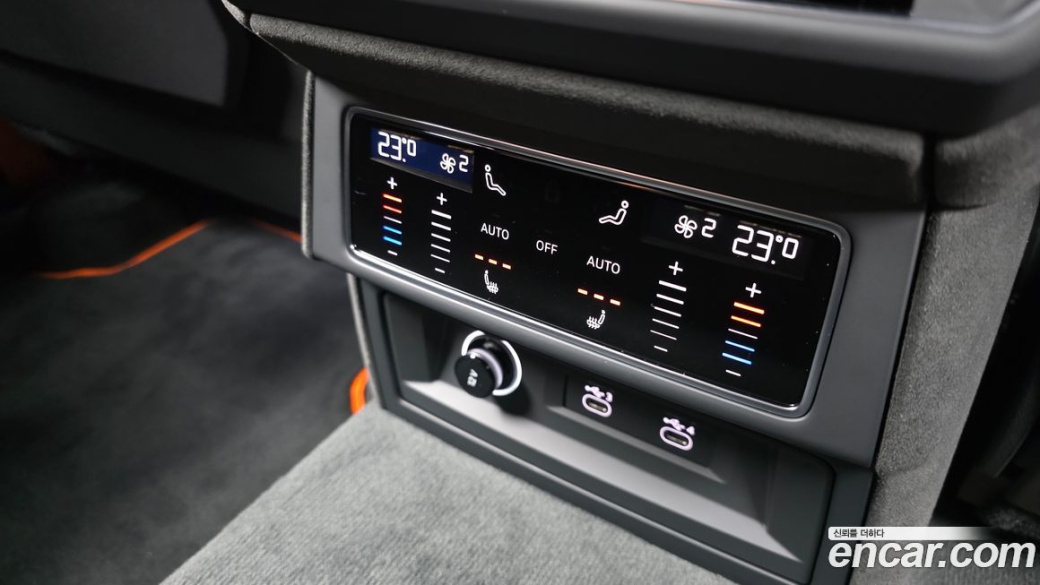 Lamborghini Urus 4.0 V8 SE, 2025