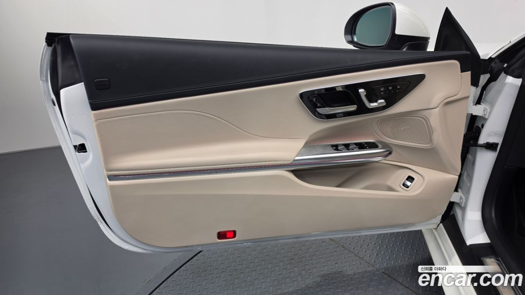 Mercedes-Benz CLE-Class CLE200 Cabriolet, 2024