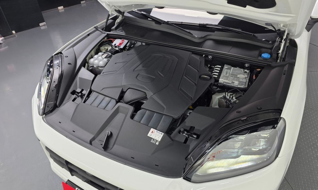 Porsche Cayenne 3.0 Coupe, 2024