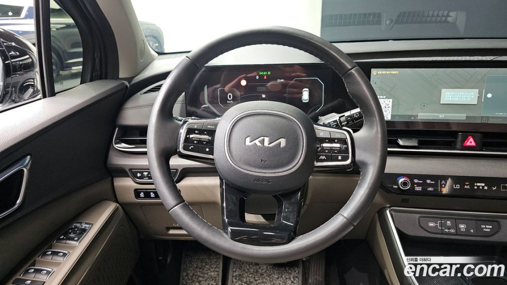 Kia Carnival 7-Seater Noblesse, 2025