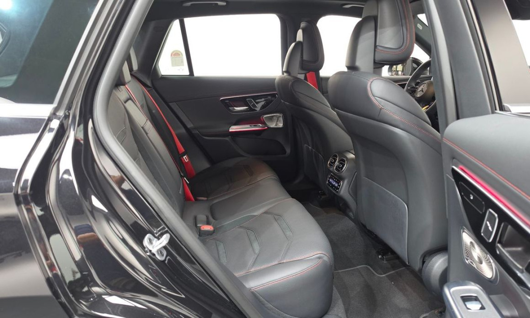 Mercedes-Benz GLC-Class AMG GLC43 4MATIC, 2025