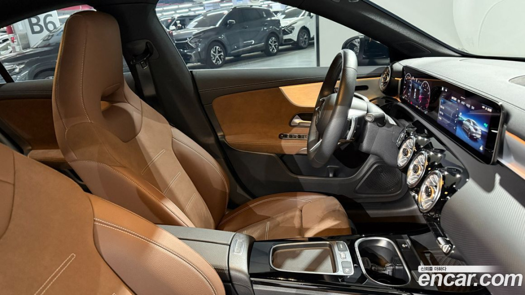 Mercedes-Benz CLA-Class CLA250 4MATIC, 2025