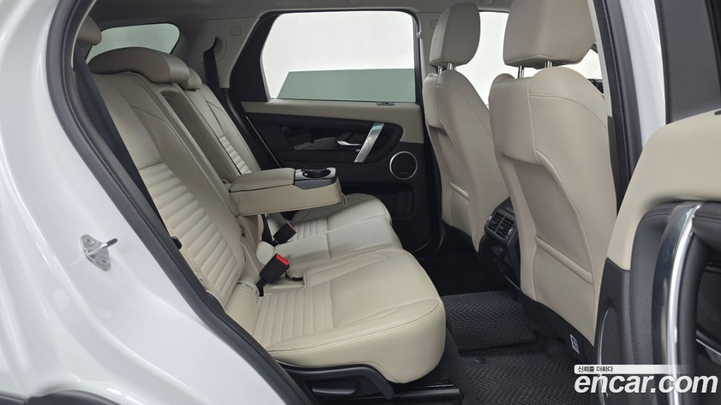Land Rover Discovery Sport P250 SE, 2021