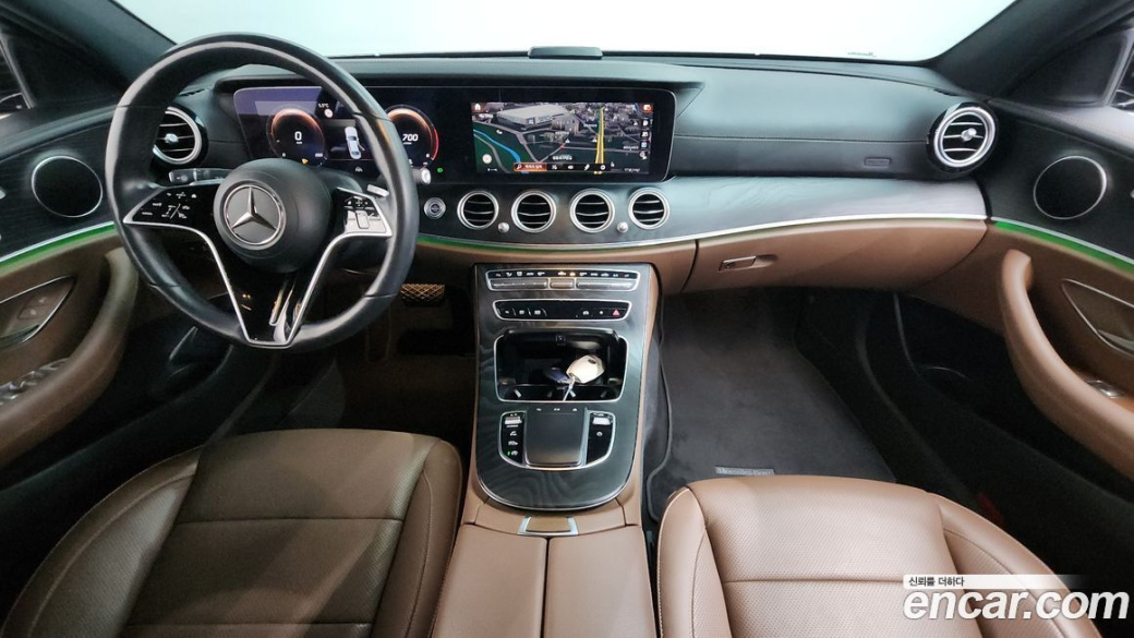 Mercedes-Benz E-Class E250 AMG Line, 2023
