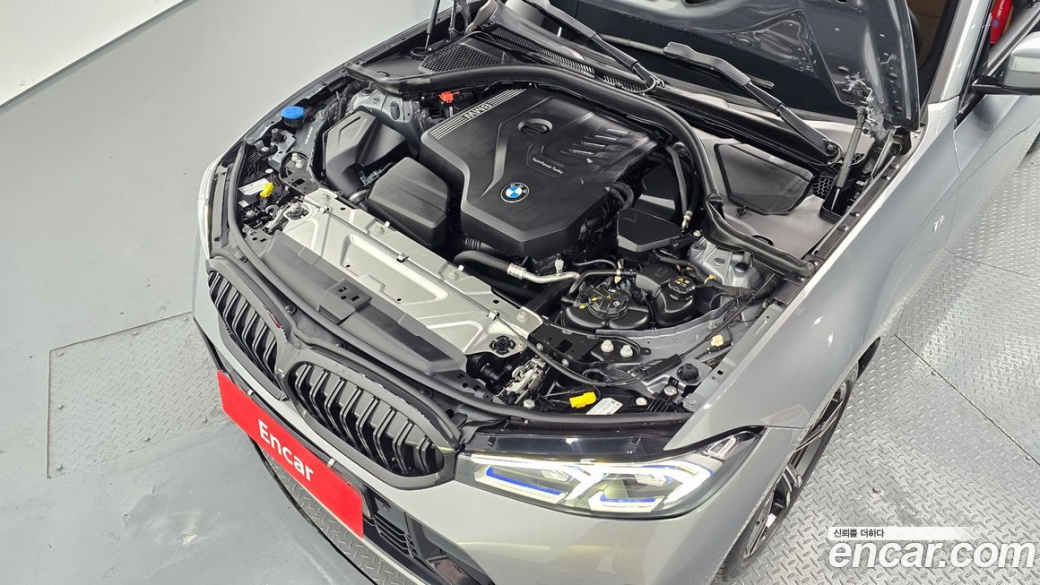 BMW 3-Series 320i M Sport, 2024
