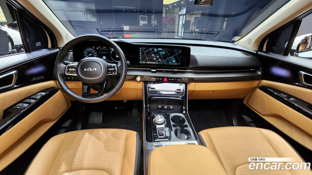 Kia Carnival 7-Seater Signature, 2023