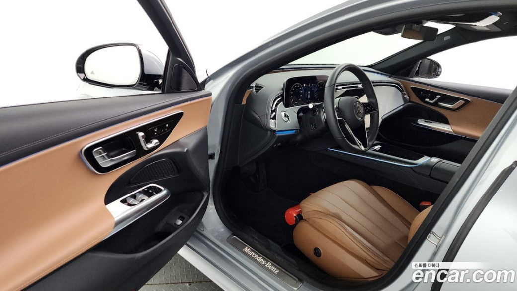 Mercedes-Benz E-Class E200 Avantgarde, 2025