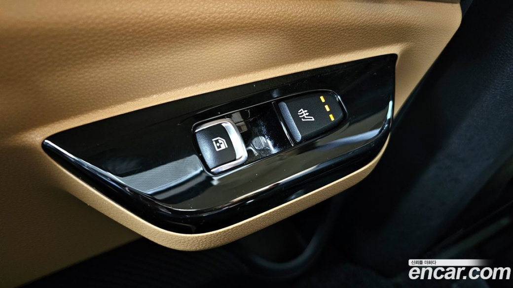 Kia Carnival 9-Seater Signature, 2023