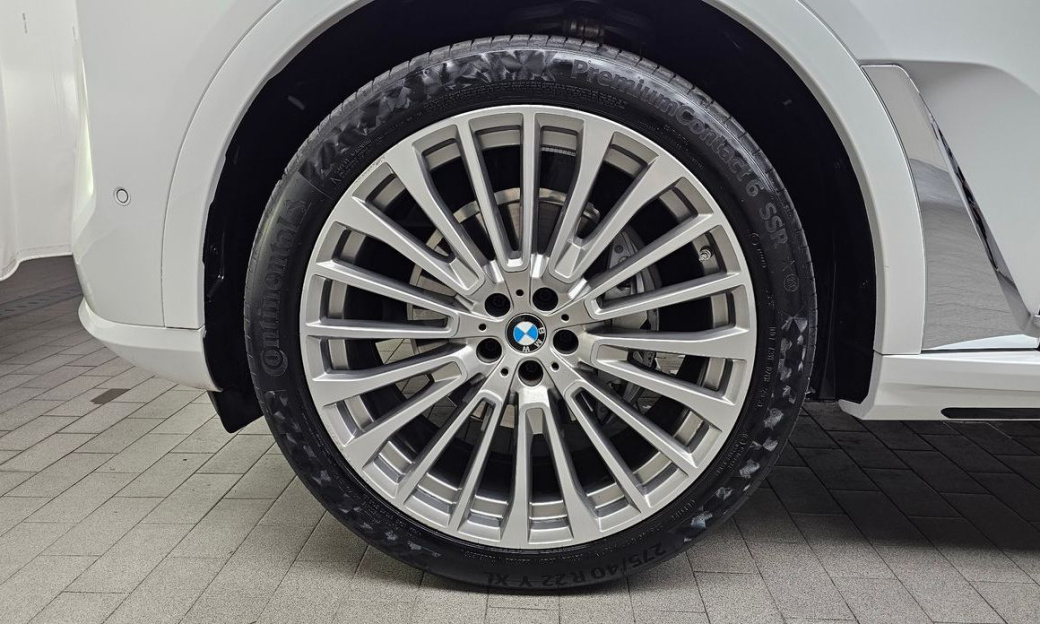 BMW X7 xDrive 40i Design Pure Excellence 6-Seater, 2024