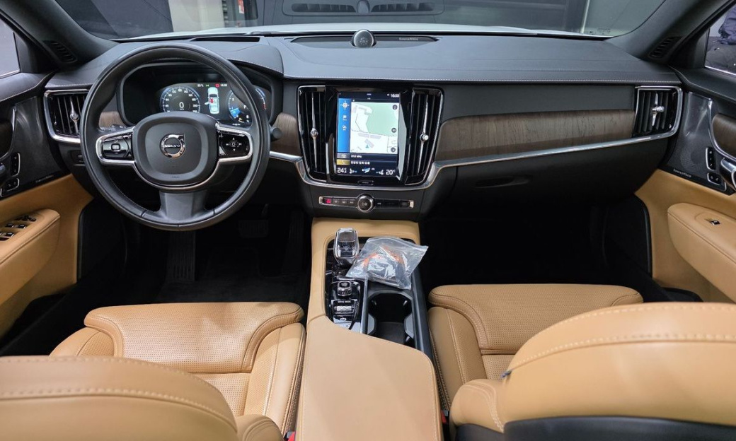 Volvo S90 B6 AWD Inscription, 2021
