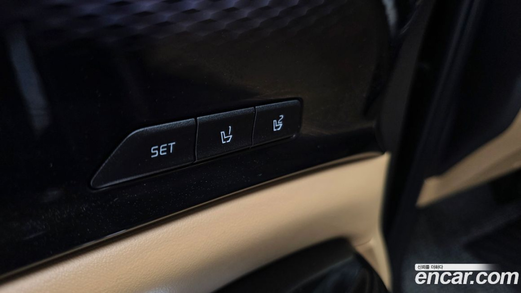 Kia Carnival 9-Seater Signature, 2022