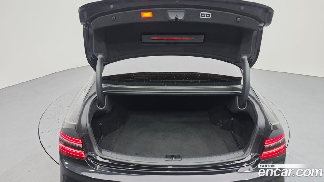 Genesis G80 Gasoline 2.5 Turbo AWD, 2025