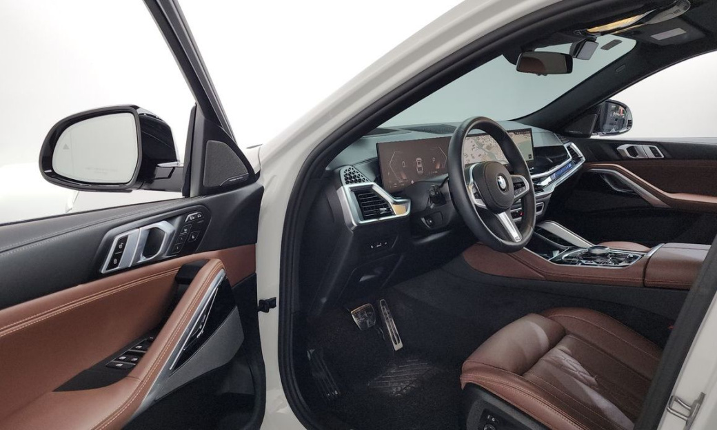 BMW X6 xDrive40i M Sport, 2025