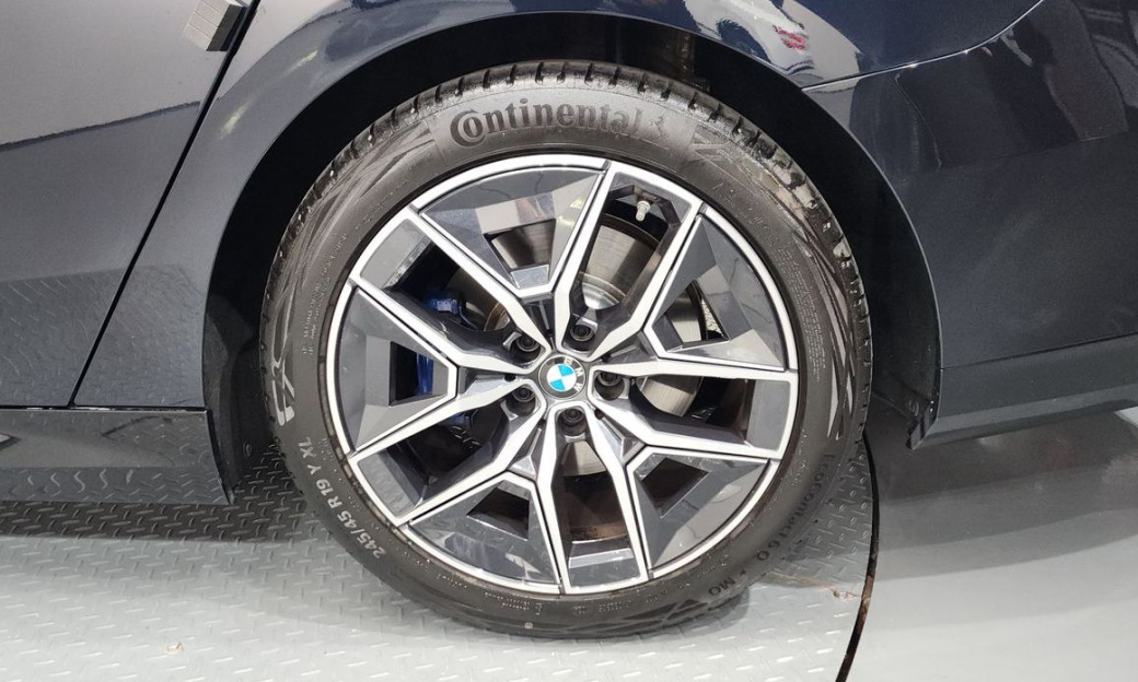 BMW 5-Series 520i M Sport, 2024