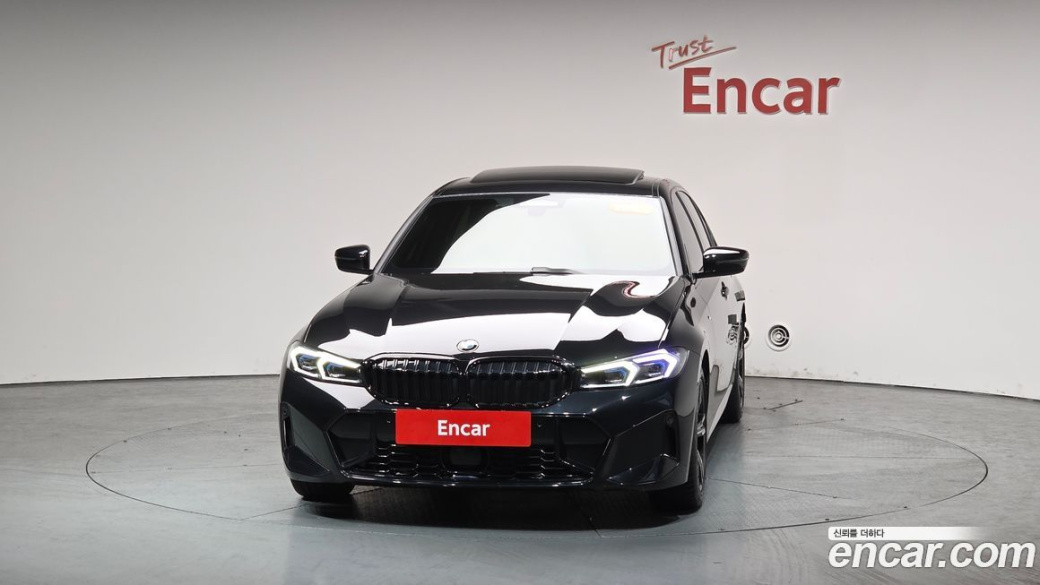 BMW 3-Series 320i M Sport, 2025