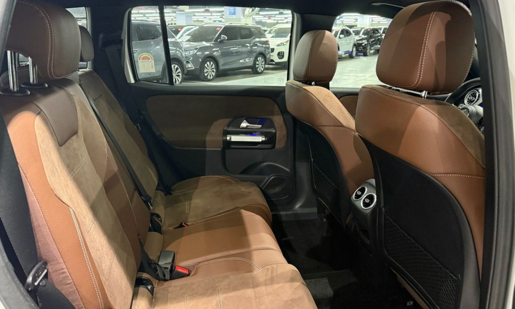 Mercedes-Benz GLB-Class AMG GLB35 4MATIC, 2025