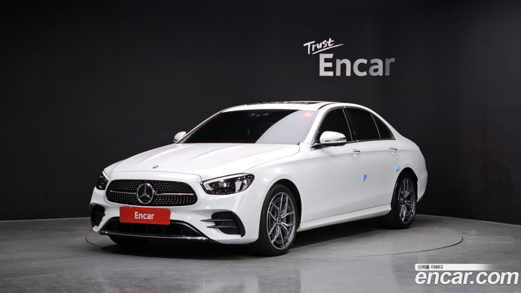 Mercedes-Benz E-Class E220d 4MATIC AMG Line, 2022
