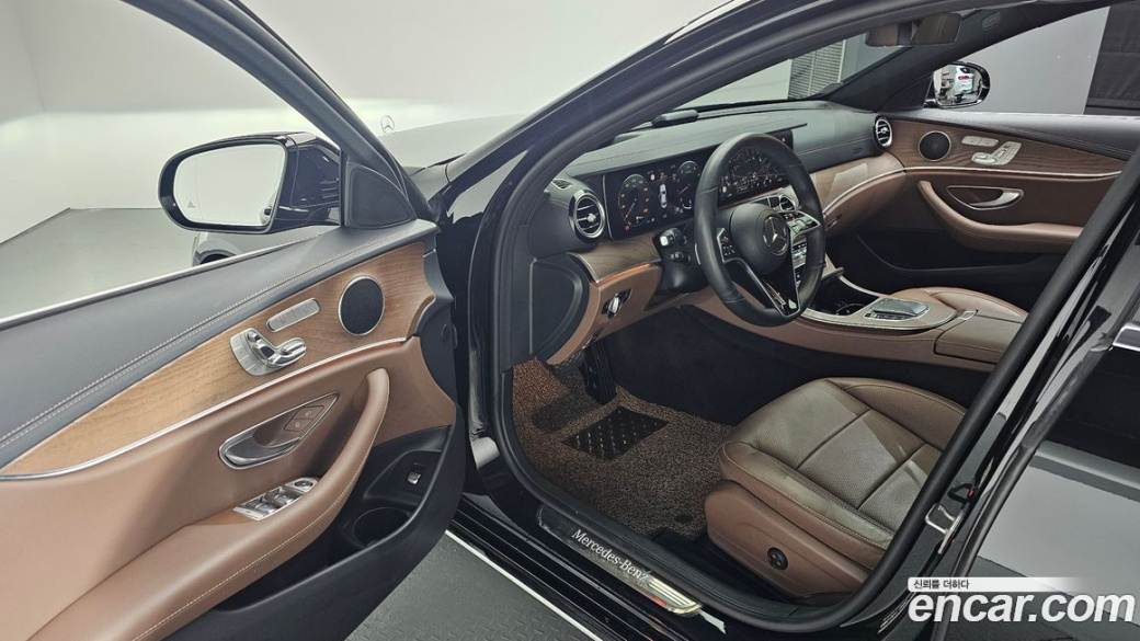 Mercedes-Benz E-Class E250 Exclusive, 2023
