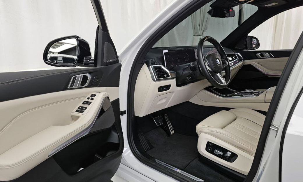 BMW X5 xDrive 40i M Sport, 2025