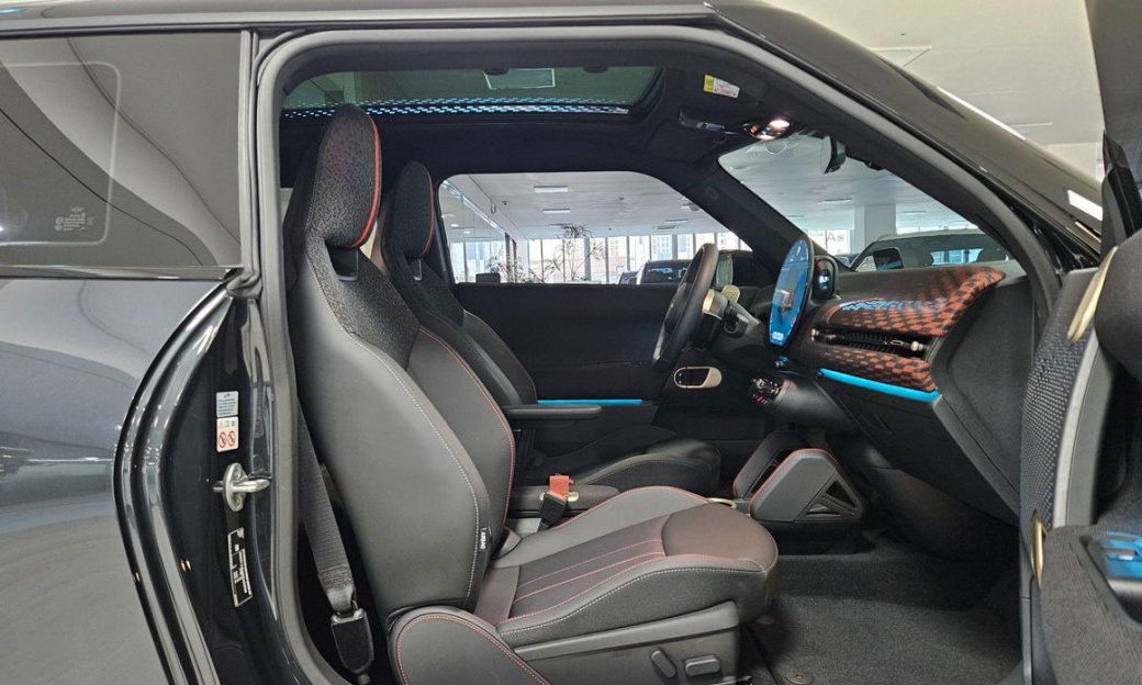 Mini Cooper JCW, 2025
