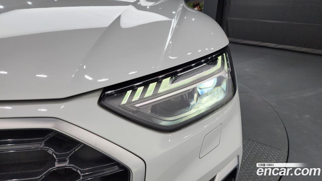 Audi Q5 45 TFSI Quattro Premium, 2022