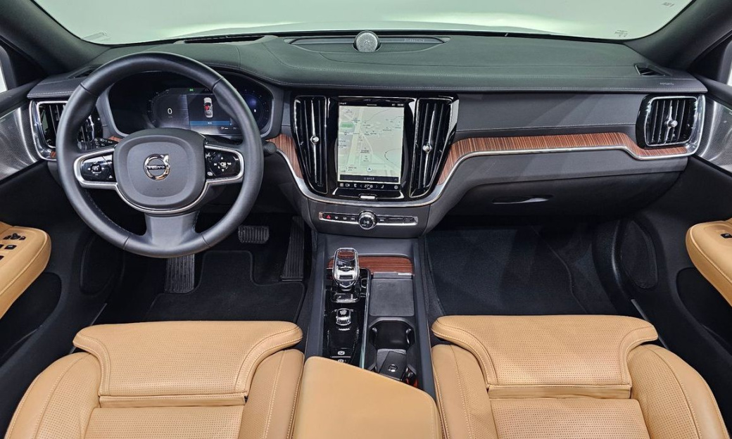 Volvo S60 B5 Ultra Bright, 2025