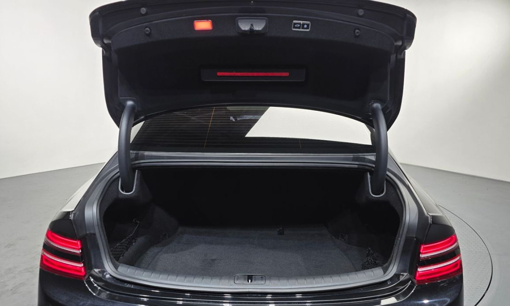 Genesis G80 Gasoline 2.5 Turbo AWD, 2025