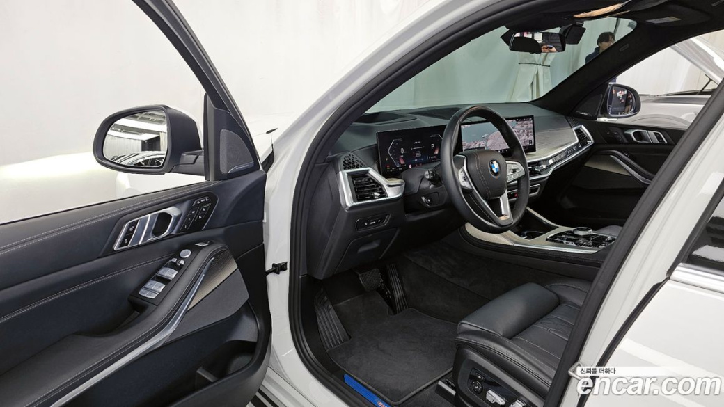 BMW X7 xDrive 40i Design Pure Excellence 7-Seater, 2025
