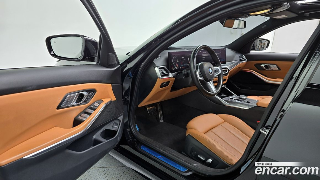 BMW 3-Series 320i M Sport, 2023