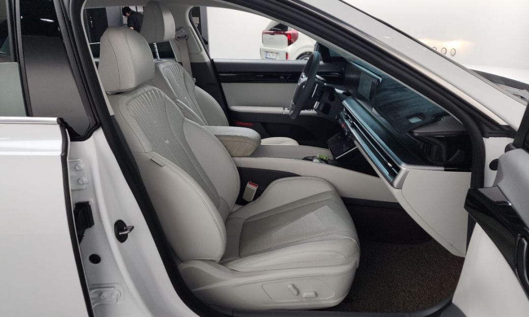 Hyundai Grandeur 2,5 Gasoline 2WD, 2024
