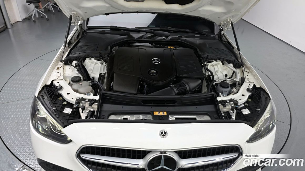 Mercedes-Benz C-Class C300 4MATIC Avantgarde, 2023