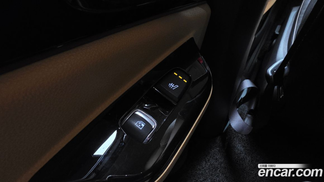 Kia Carnival 9-Seater Signature, 2023