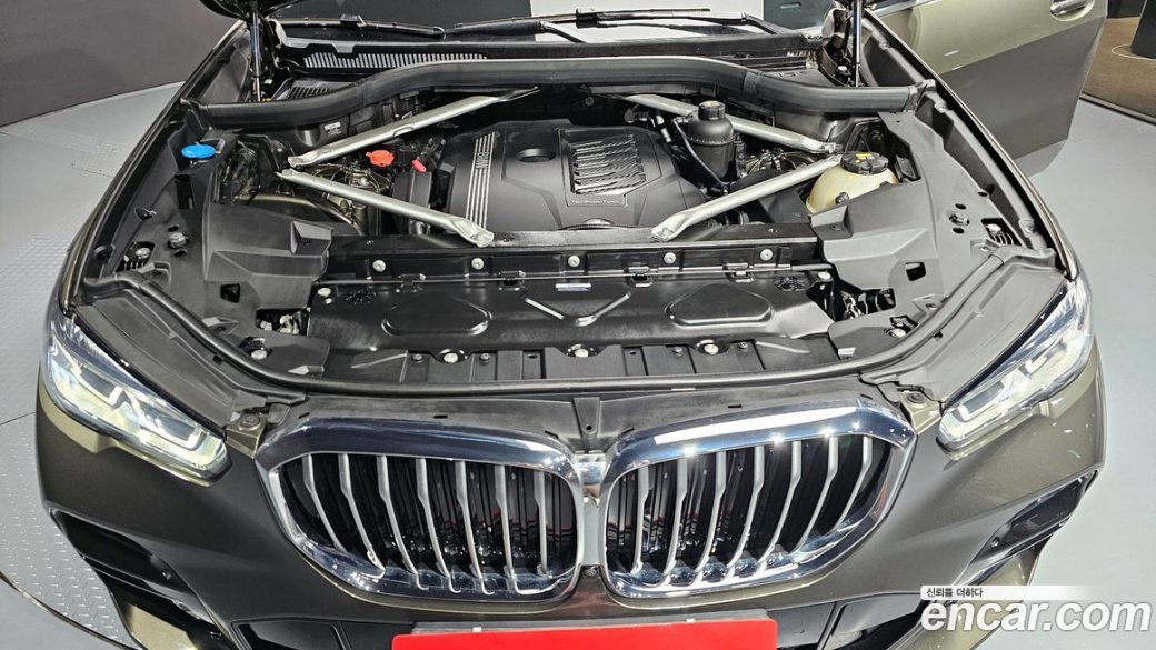 BMW X5 xDrive 40i M Sport, 2023