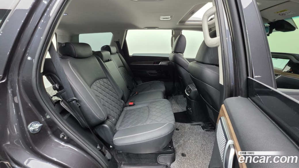 Kia Mohave Diesel 3.0 4WD 5-Seater, 2023