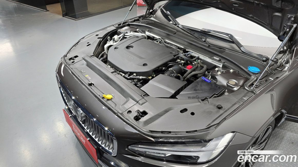 Volvo S90 B6 AWD Inscription, 2022