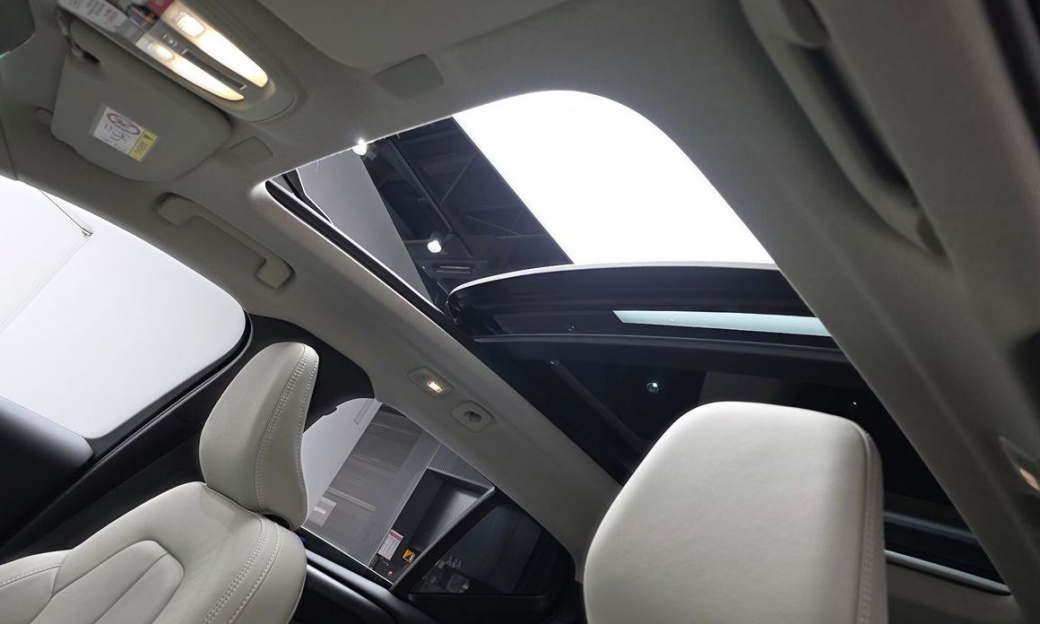 Volvo XC40 B4 Ultra Bright, 2026