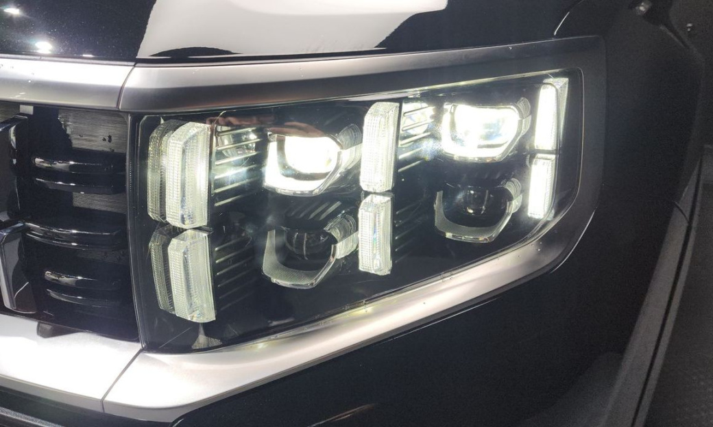 Kia Mohave Diesel 3.0 4WD 7-Seater, 2024