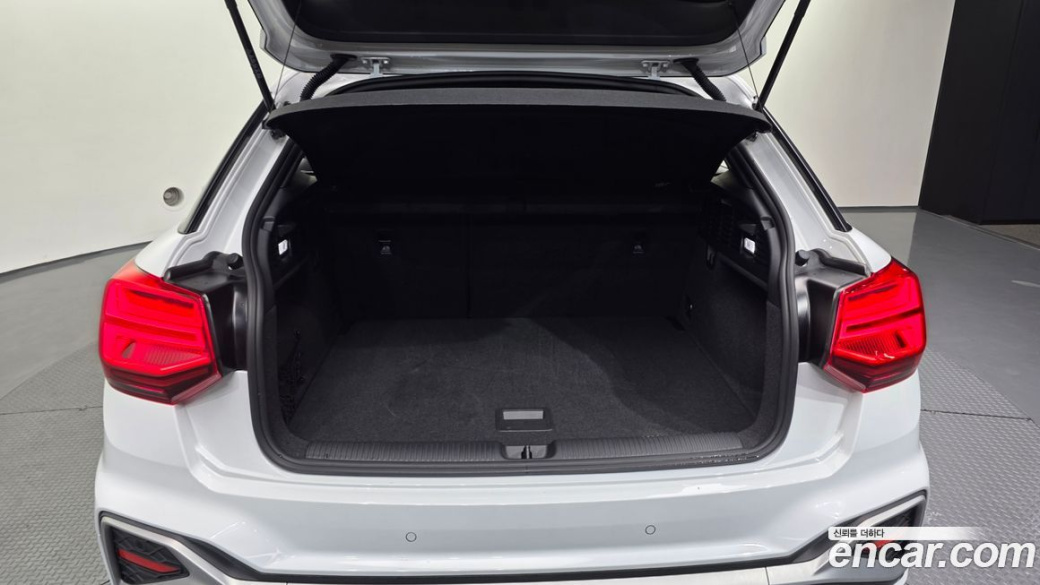 Audi Q2 35 TDI Premium, 2023