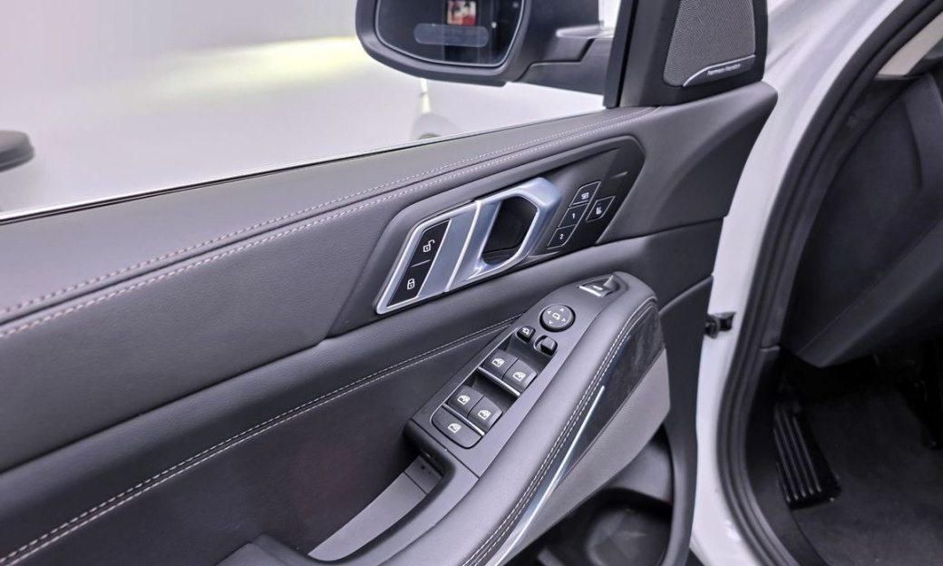 BMW X5 xDrive 40i xLine, 2025