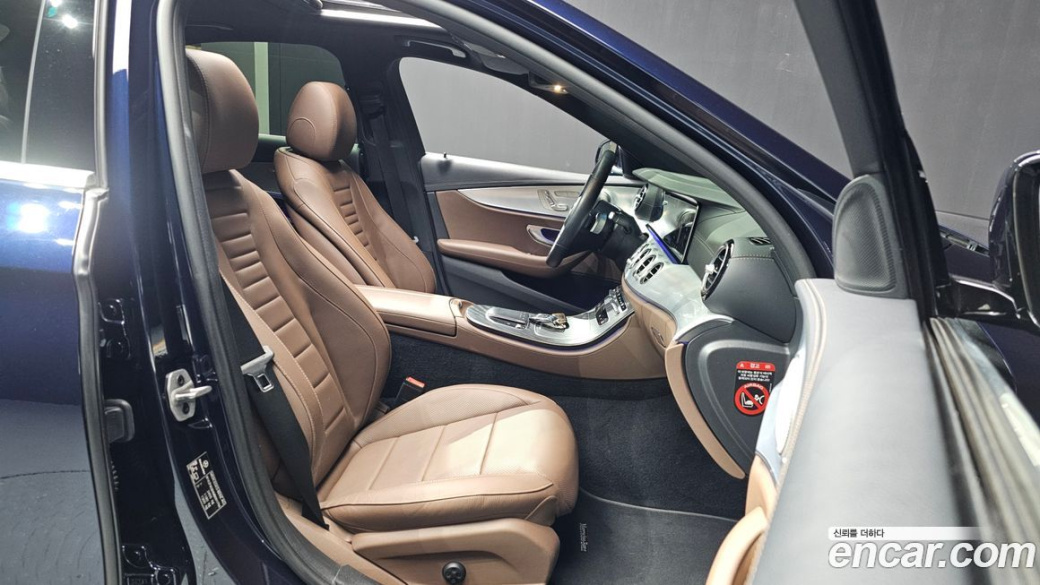 Mercedes-Benz E-Class E350 4MATIC Avantgarde, 2021