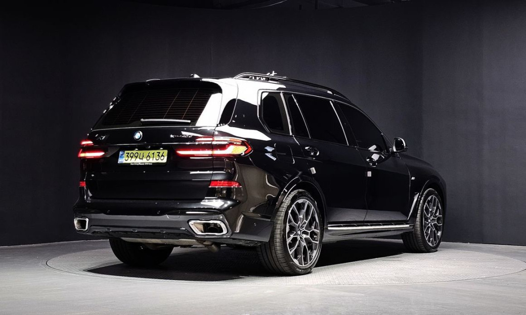 BMW X7 xDrive 40d M Sport 7 STR, 2025