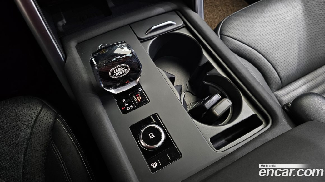 Land Rover Discovery D250 SE, 2023