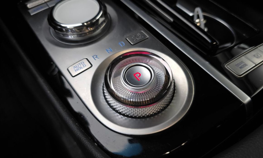Genesis G80 Gasoline 2.5 Turbo AWD, 2024