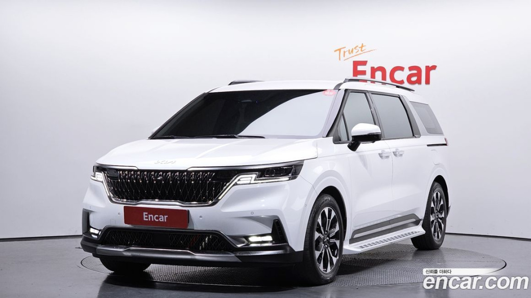 Kia Carnival 9-Seater Signature, 2023