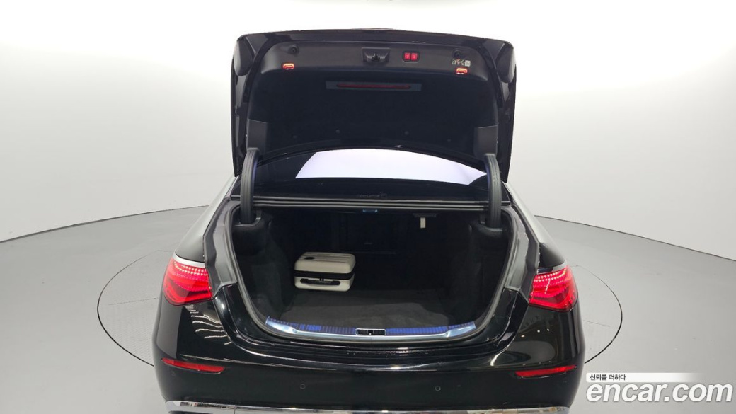 Mercedes-Benz S-Class Maybach S580 4MATIC, 2024